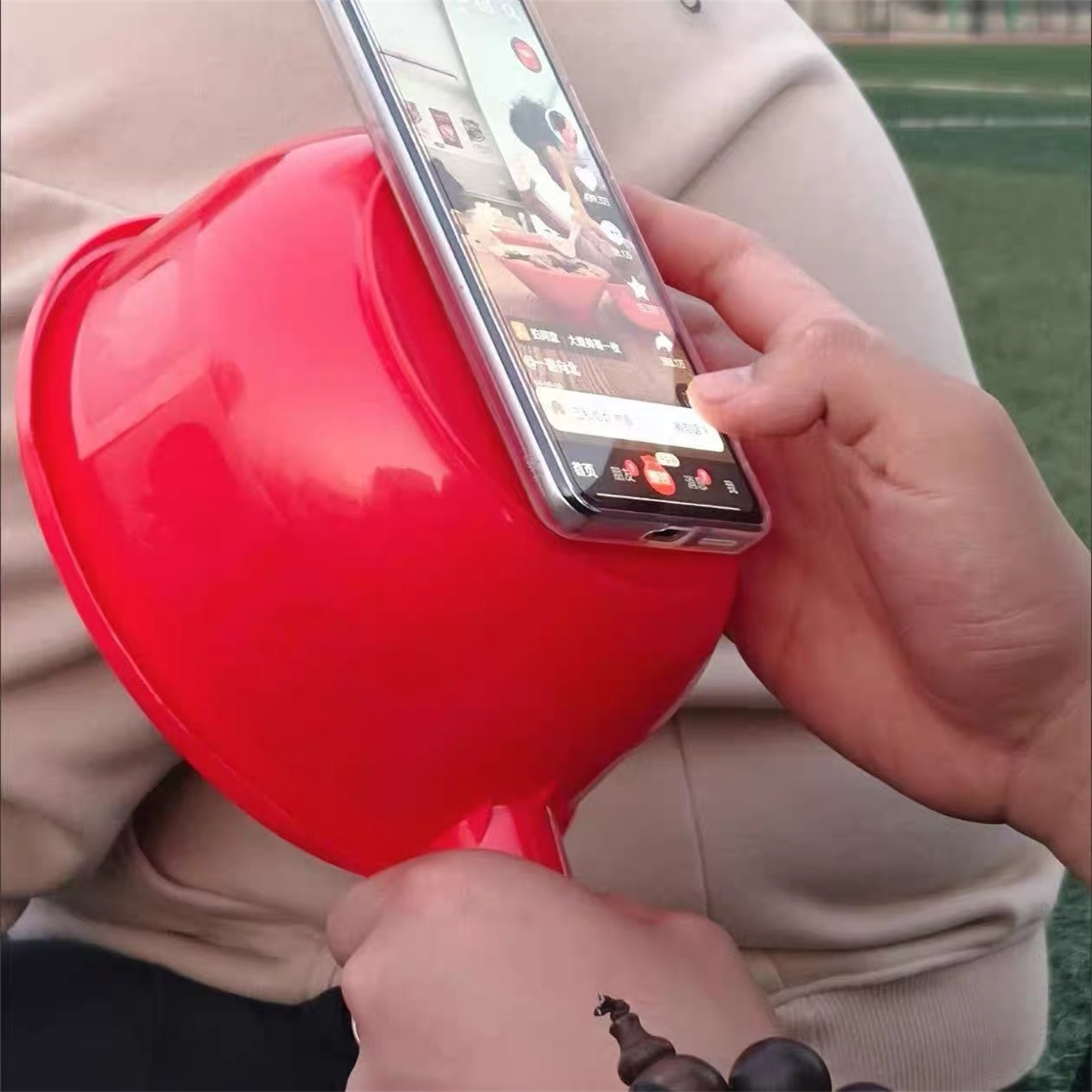 适用苹果超大搞怪红色水瓢手机壳