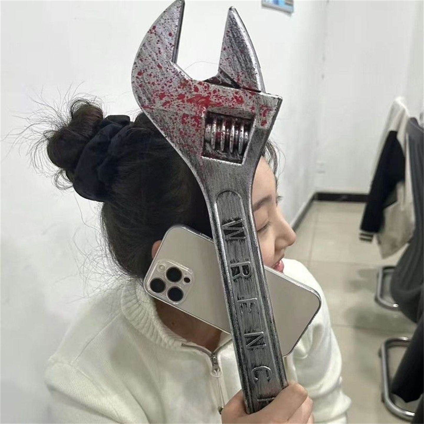 适用苹果整蛊立体仿真扳手手机壳