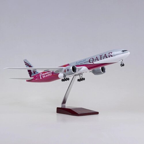 【带轮子带灯】卡塔尔航空 47CM  B777 客机飞机模型仿真拼装民航