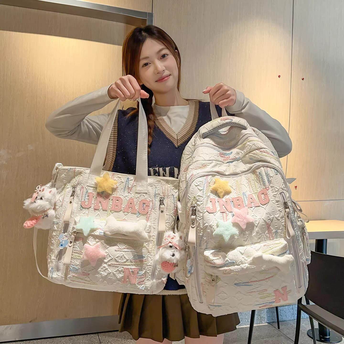 德国高级少女风书包女初中生高颜值大容量可爱双肩包校园百搭背包