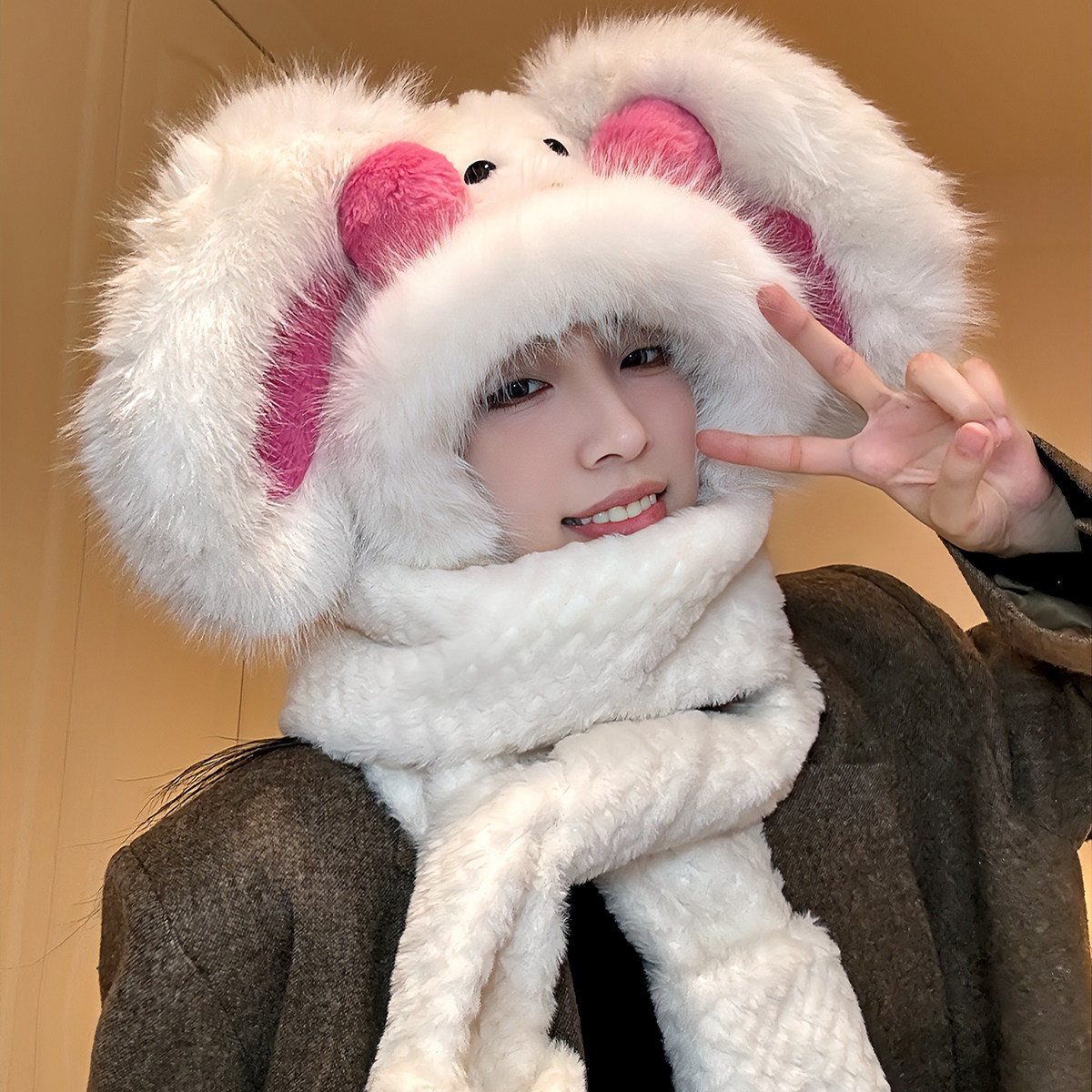可爱腮红小兔毛绒帽子围巾一体女冬加厚保暖护耳套头帽手套三件套,服饰配件/皮带/帽子/围巾,帽子,淘宝优惠券,粉丝福利购,淘宝优惠卷