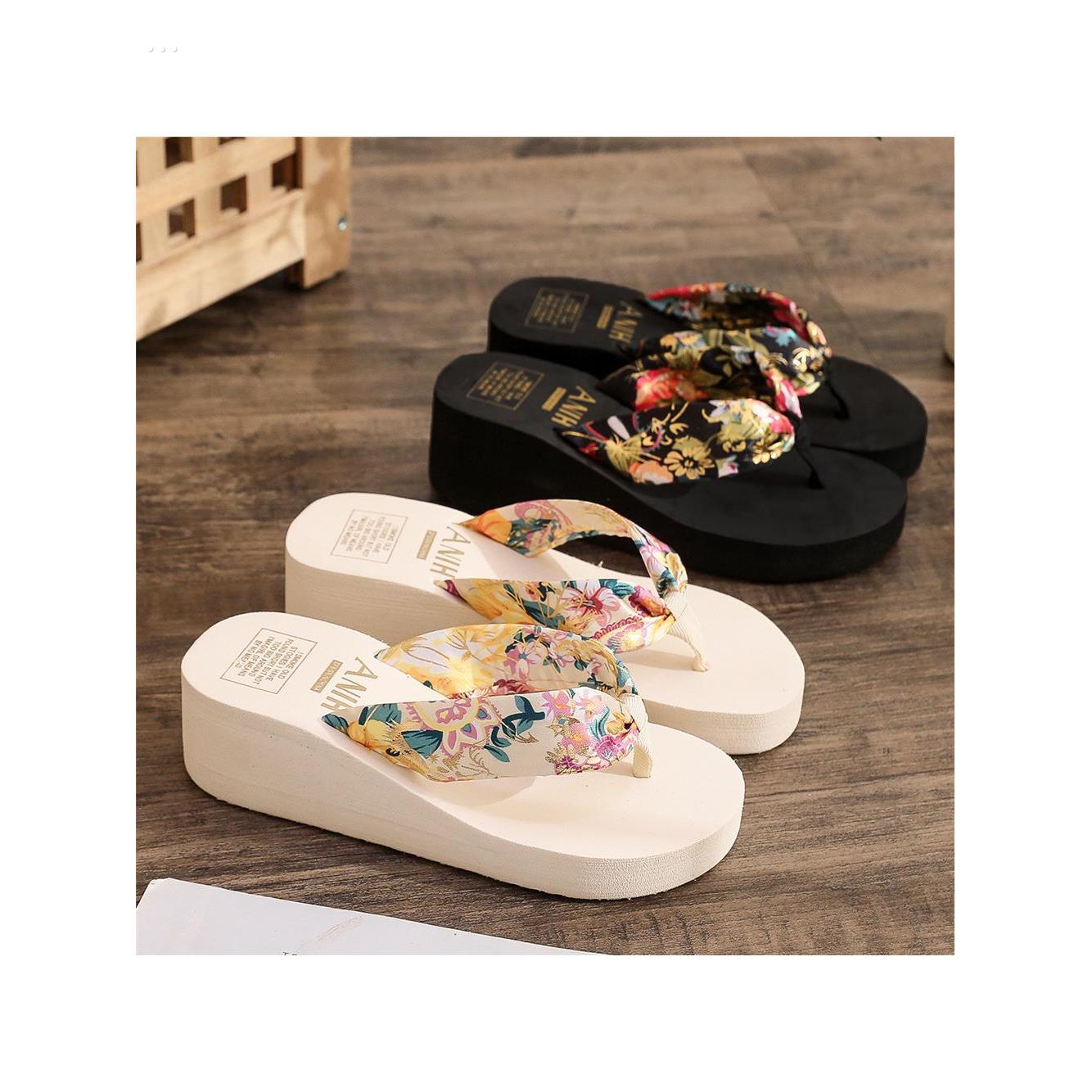 新款人字拖鞋女外穿夏季时尚百搭波西米亚沙滩厚底高跟5公分凉拖