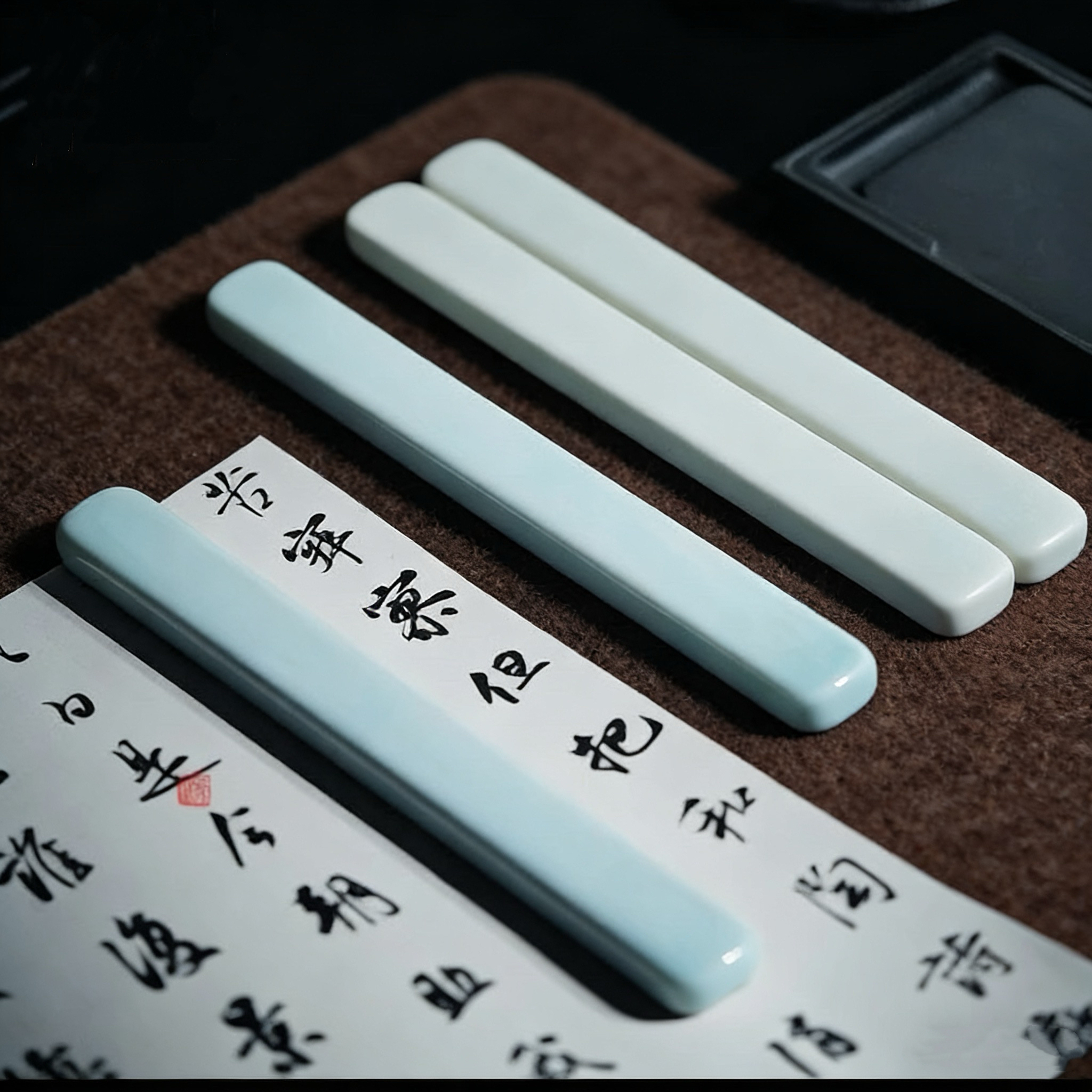 景德镇镇尺陶瓷笔架书法用品文房四宝学生初学者桌面收纳摆件简约