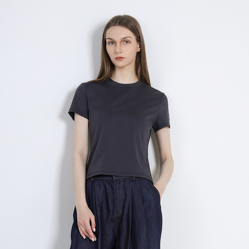 简表达纯色简约短袖T恤