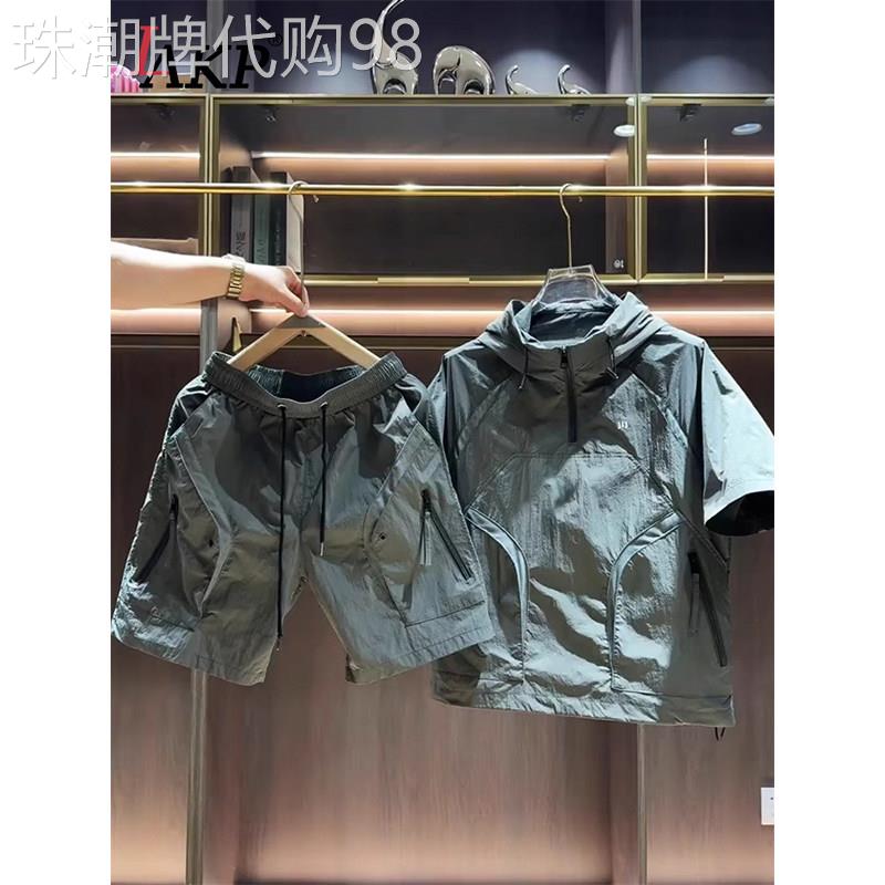 潮牌工装连帽短袖套装男士2026新款夏季薄款速干防晒短裤两件男款