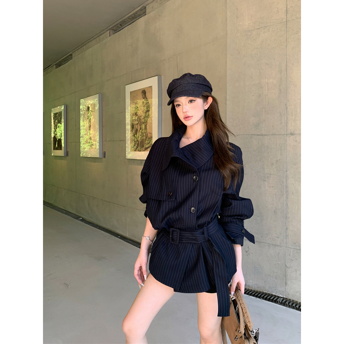 实拍大翻领风衣收腰短款外套配腰带女