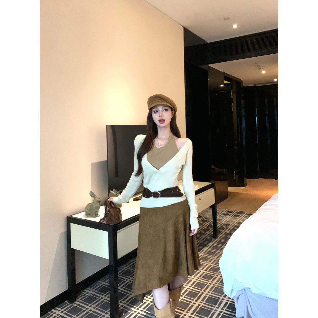 实拍实价 韩版修身显瘦假两件长袖针织毛衣高腰麂皮绒半身裙套装