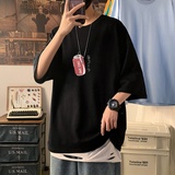 黑色