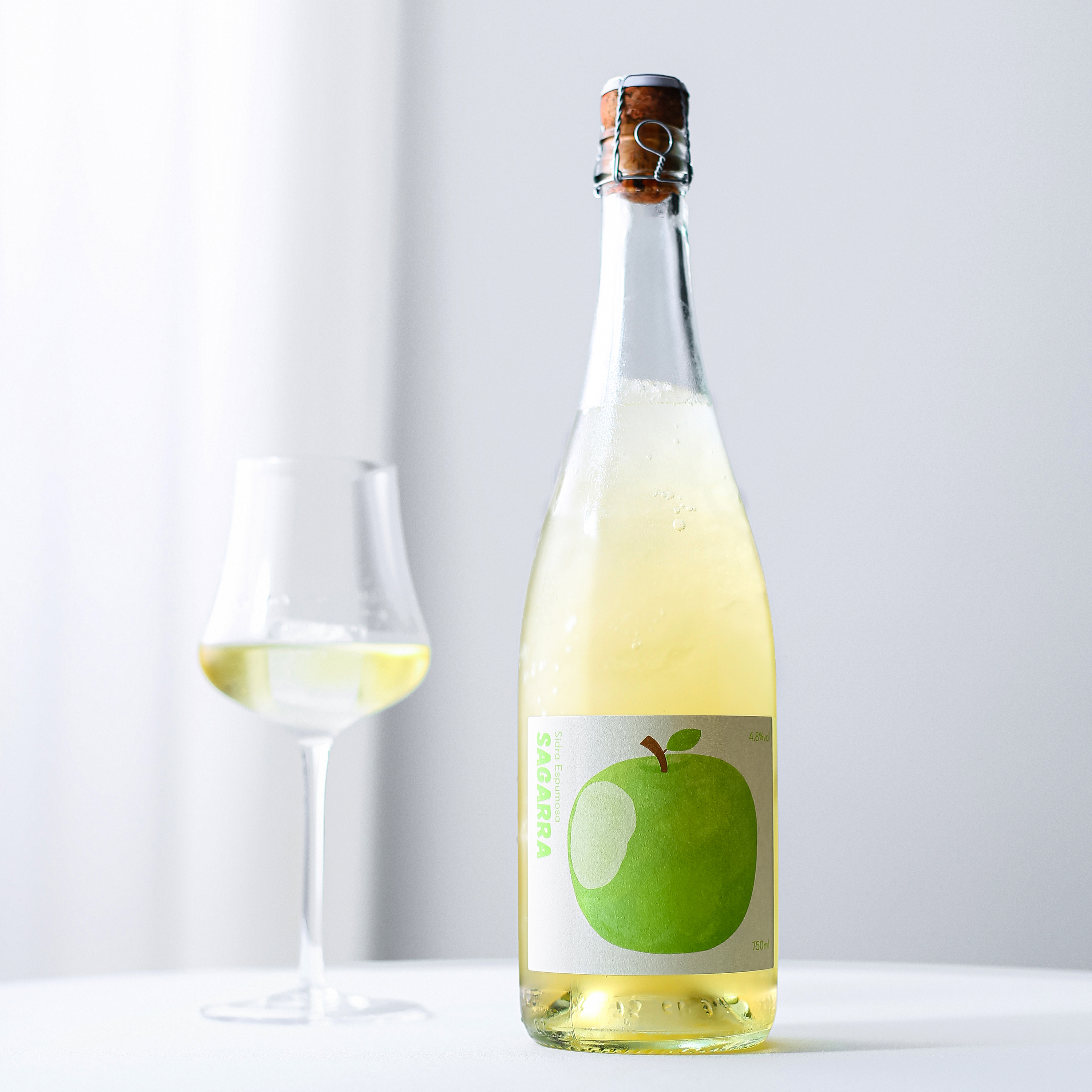 西班牙巴斯克苹果酒甜气泡酒