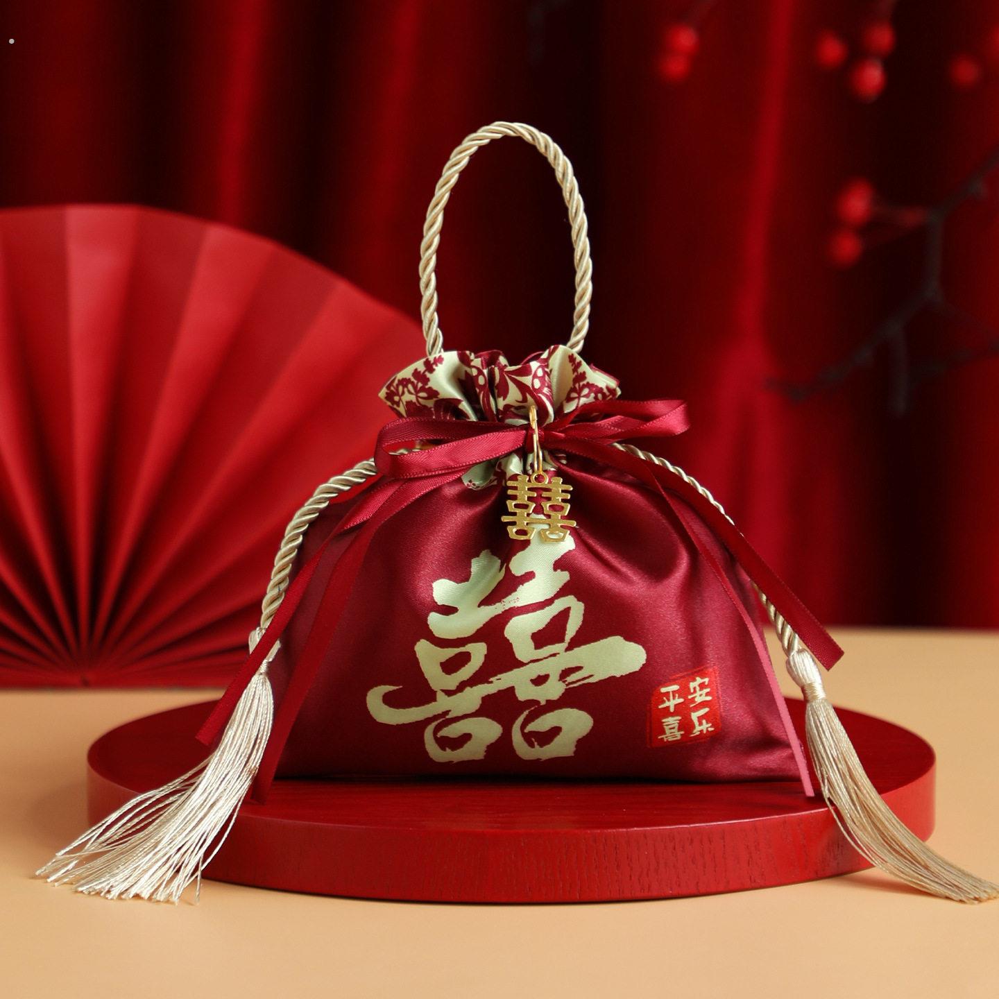 结婚喜糖袋子2025新款高级感婚礼订婚专用糖果布袋喜糖盒子免