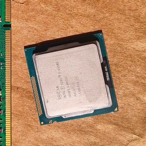 自用I5 3550S低工耗版SR0P3包好TLA 8g内存DDR3 1600台机双面议价