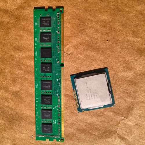 自用I5 3550S低工耗版SR0P3包好TLA 8g内存DDR3 1600台机双面议价