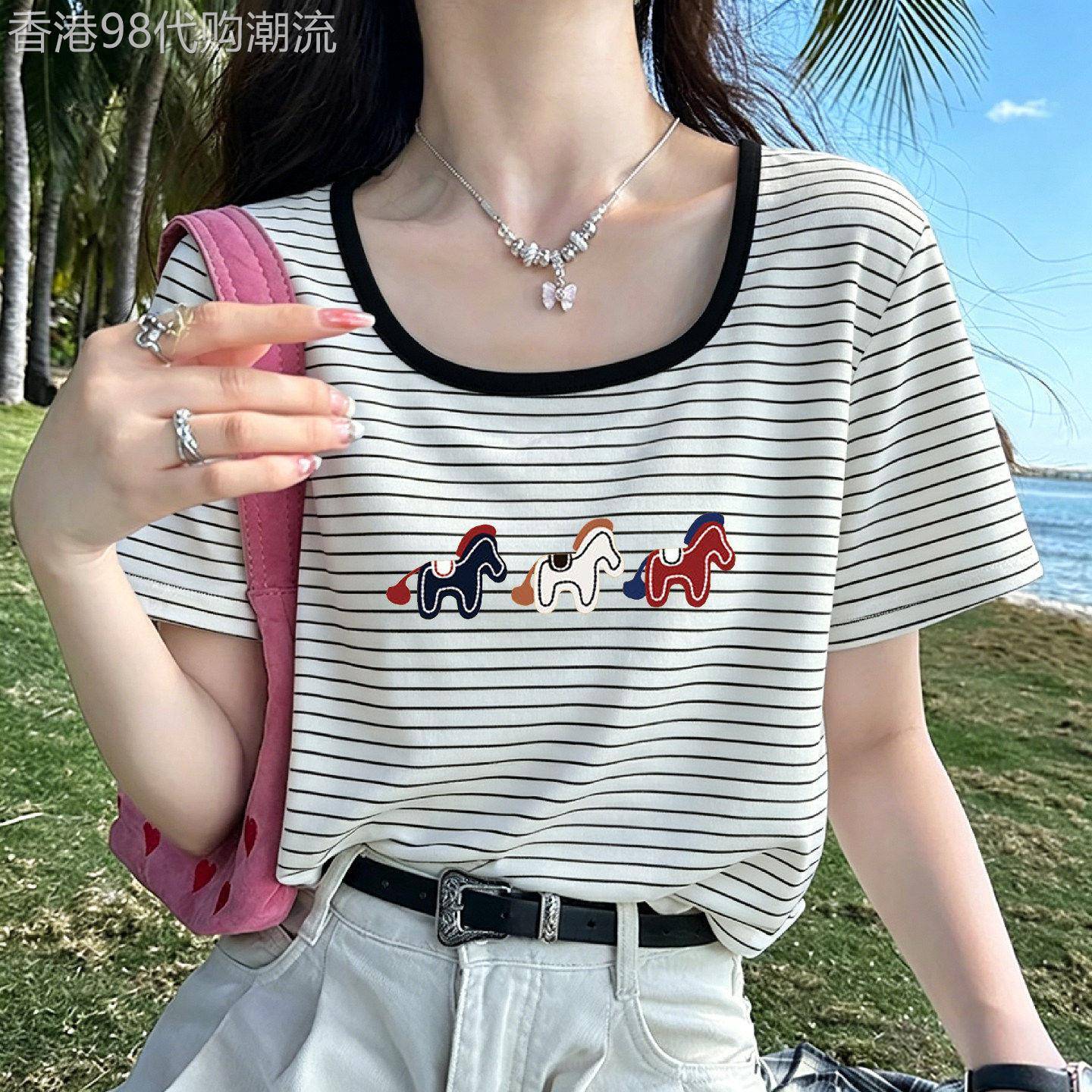 2026夏款美式撞色条纹短袖T恤女设计感方领印花百搭螺纹棉上衣