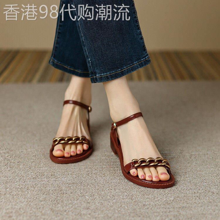 真皮软底罗马凉鞋女夏季2026新款法式金属链条一字带低跟沙滩凉鞋