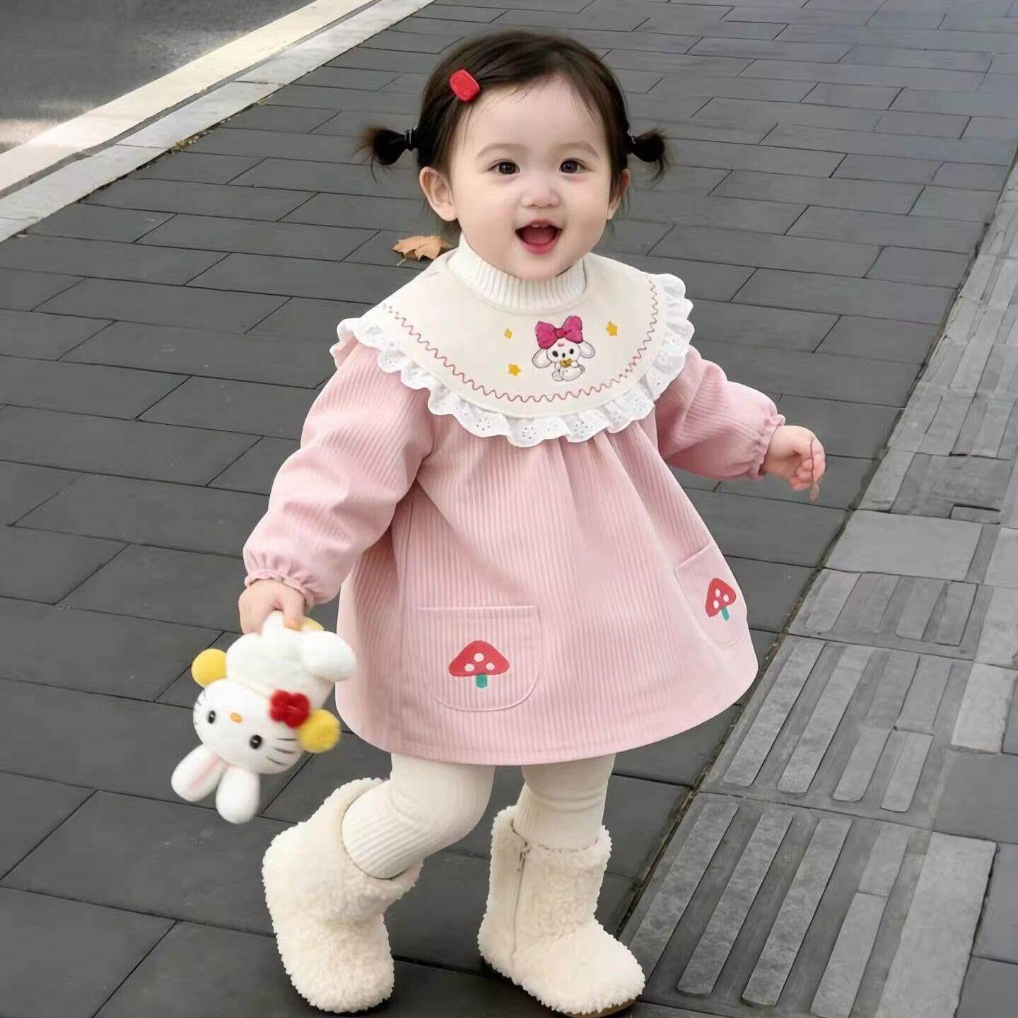 花边领口公主裙罩衣女宝宝外穿洋派婴儿围裙防水防脏吃饭围兜兜