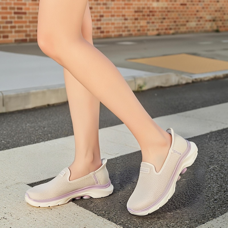 Skechers斯凯奇新款GO WALK 7女子休闲网面舒适透气健步鞋125252