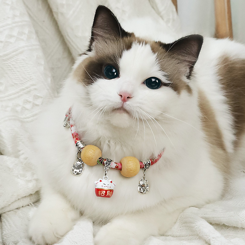 热卖猫项圈可调节宠物狗狗脖圈带铃铛猫咪香樟木项圈宠物用品