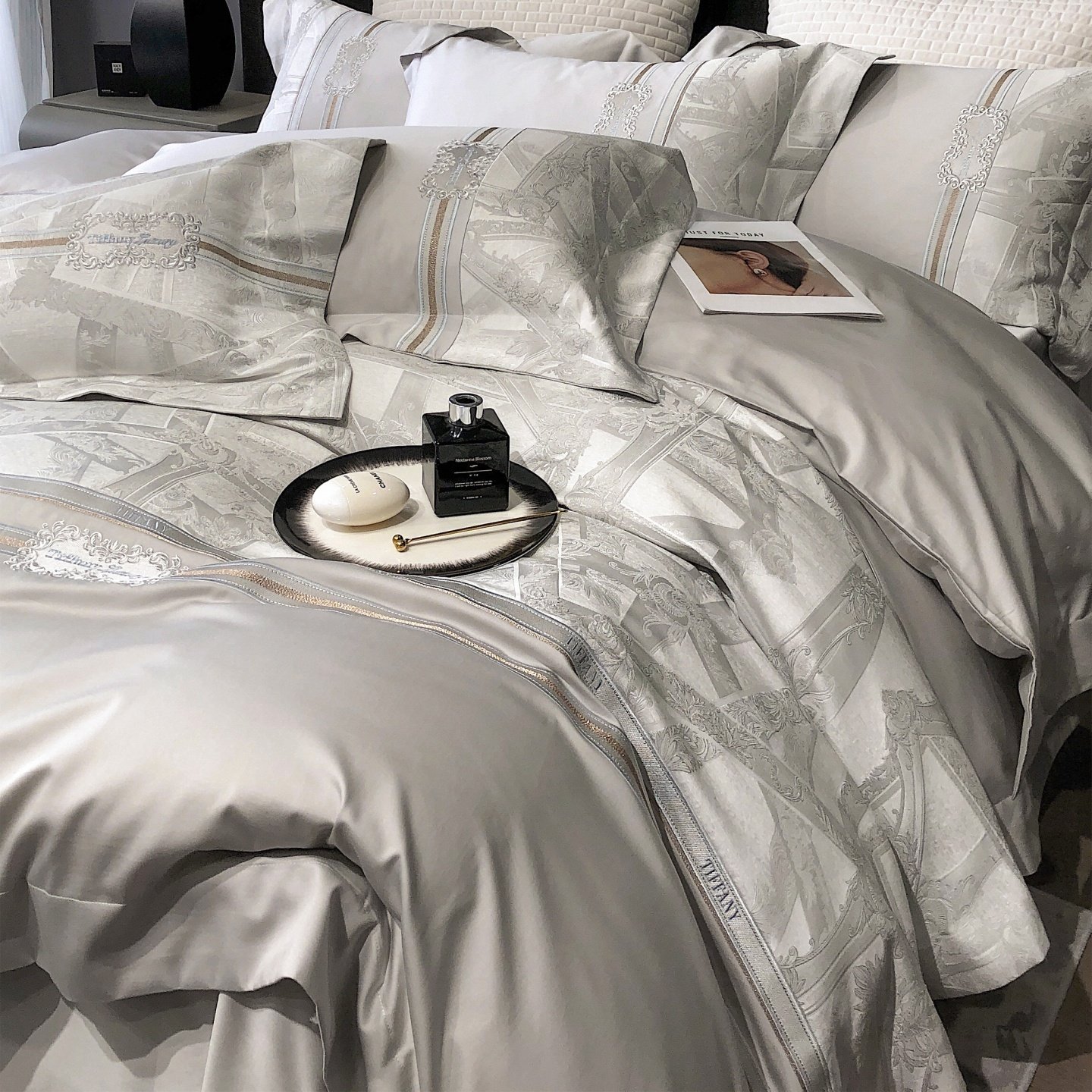 红花车秋冬100S贡缎长绒棉提花四件套轻奢风被套床单全棉床上用品