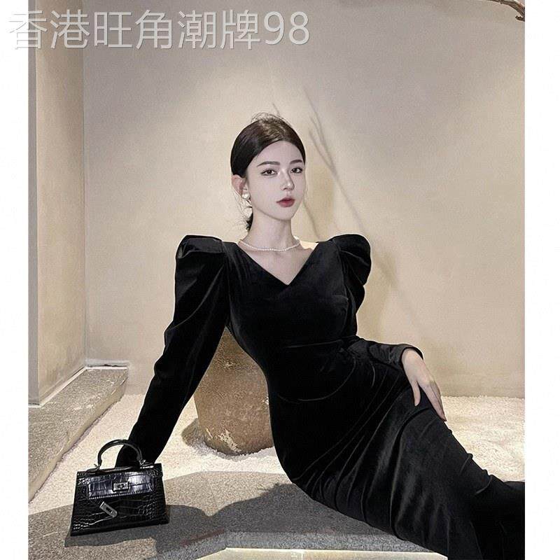 法式v领金丝绒连衣裙女春秋欧货名媛赫本风收腰修身泡泡袖小黑裙