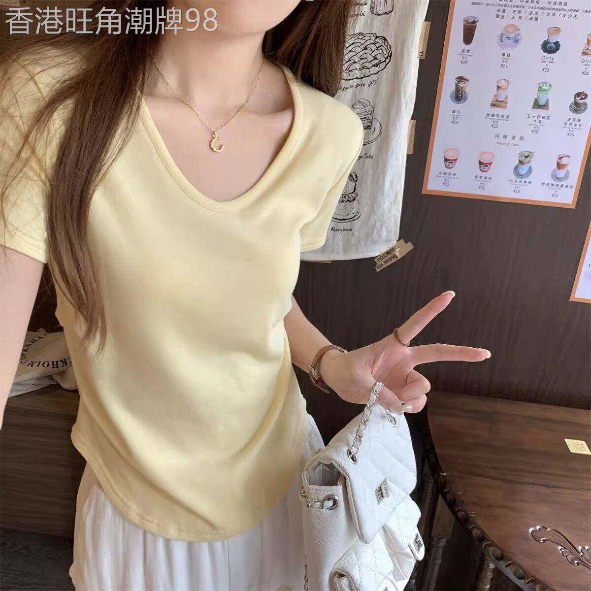 奶黄色V领短袖t恤女2026夏季新款糖果色气质捏褶皱设计感显瘦上衣