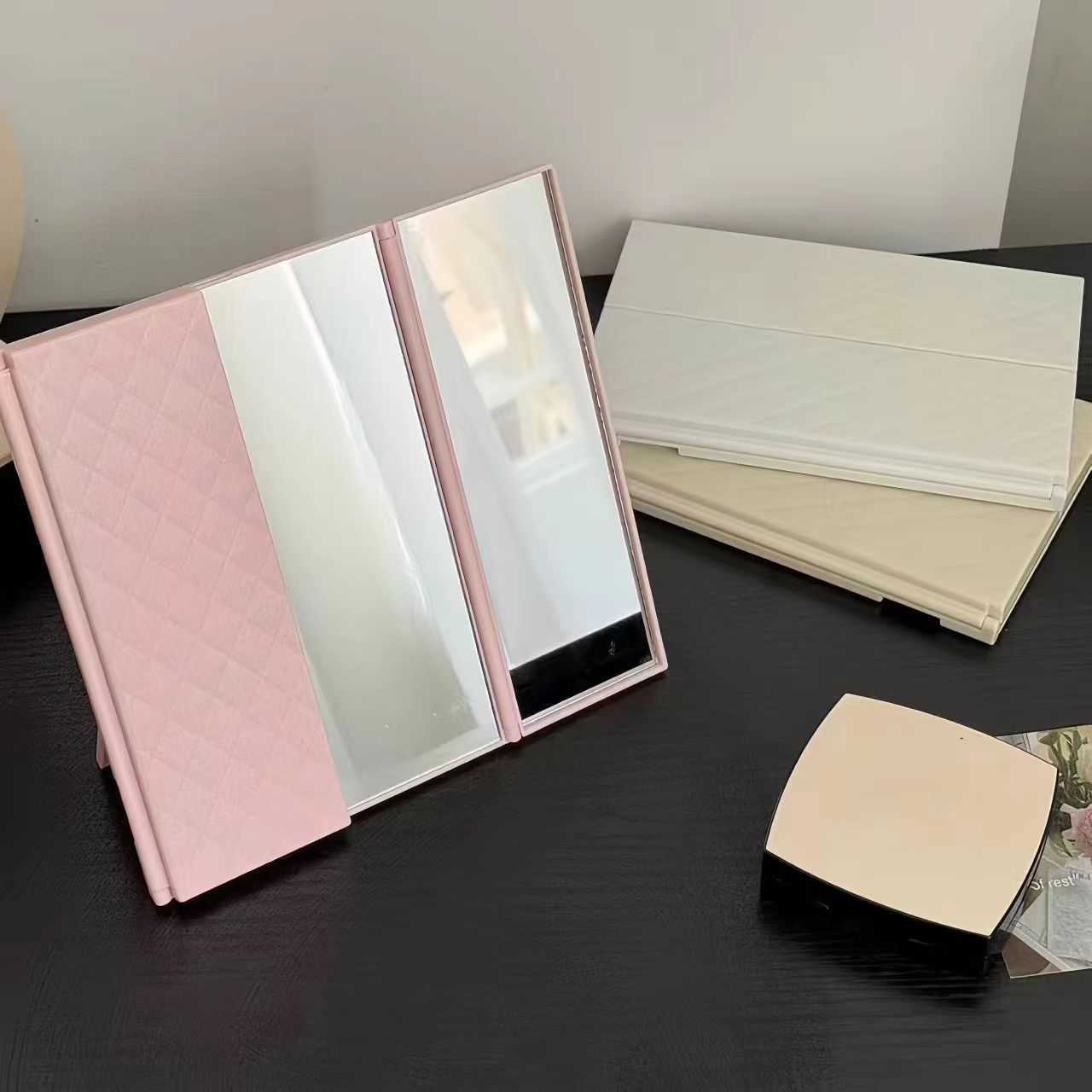 便捷折叠台式化妆镜桌面三折化妆镜家用开学季宿舍桌面化妆镜