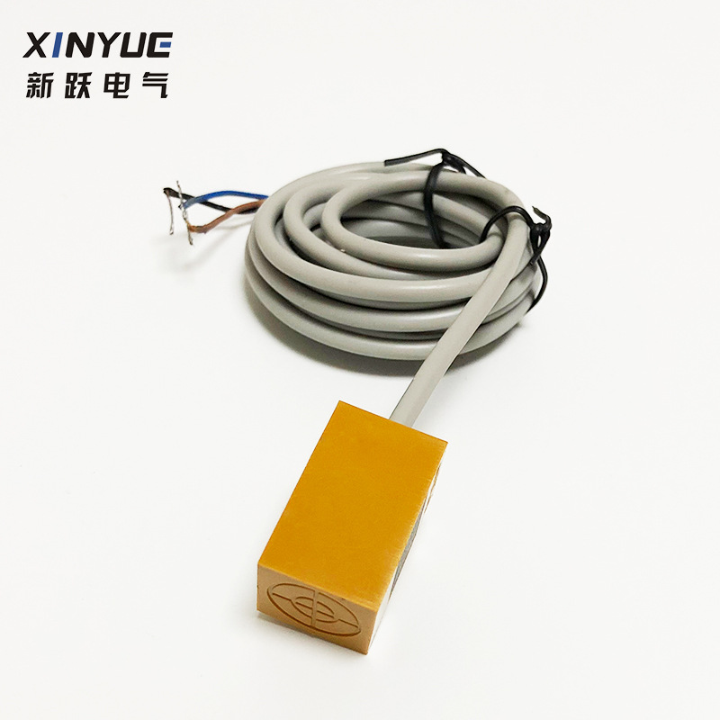 TL-Q5MC1 TL-Q5MD1 TL-Q5MB1方形接近开关传感器直流NPN常开