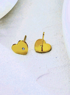 欧美风轻奢情侣镶嵌锆钻18K镀金爱心耳钉特色独特不过敏精致k金