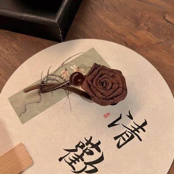 新中式高质感干枯玫瑰花朵扭TVR扭夹时尚百盘搭气后脑勺发头级M