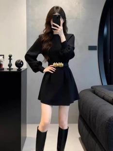法式赫本风收腰显瘦小黑裙女2026春季新款小个子气质中长款连衣裙
