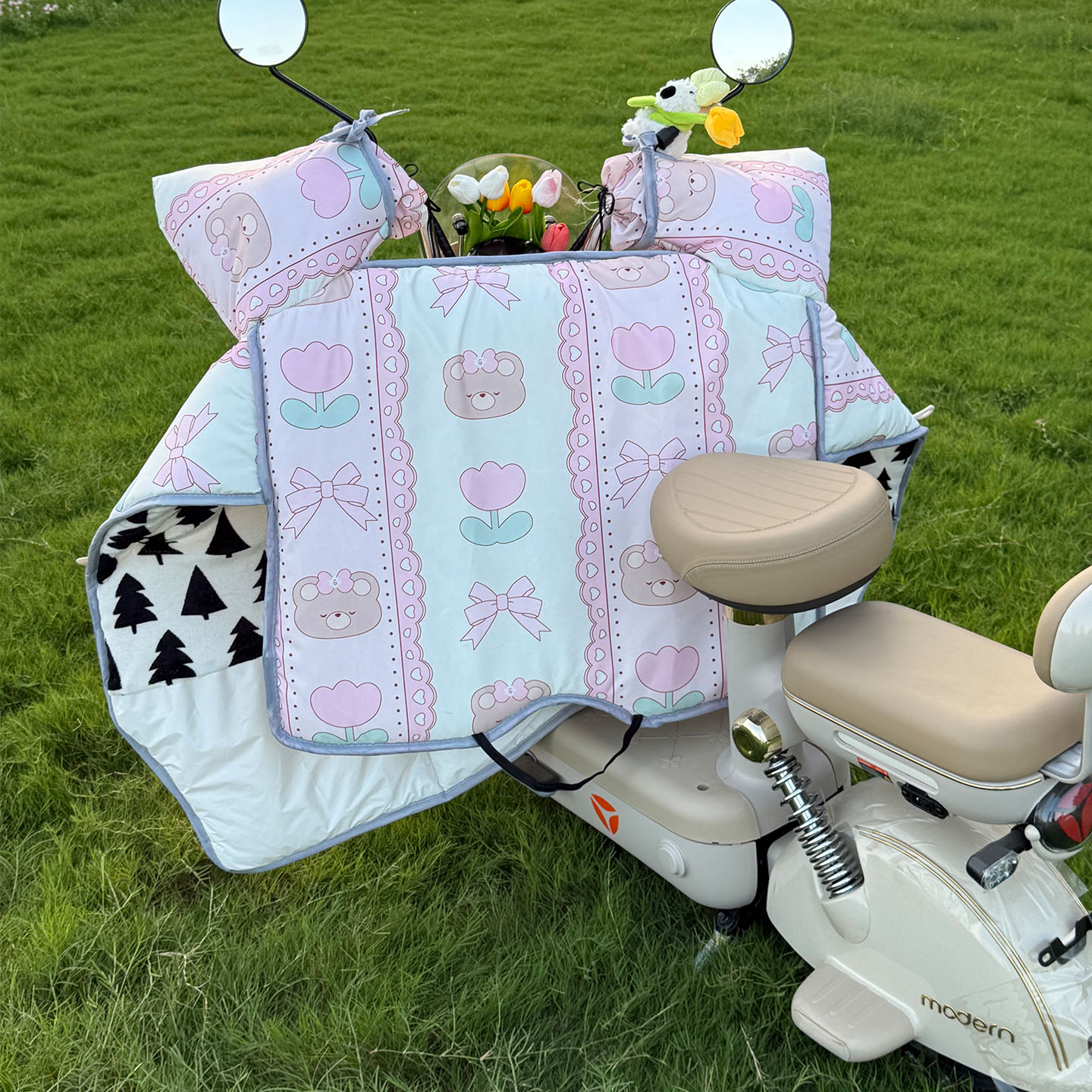 【被问了一路的小熊挡风被！】