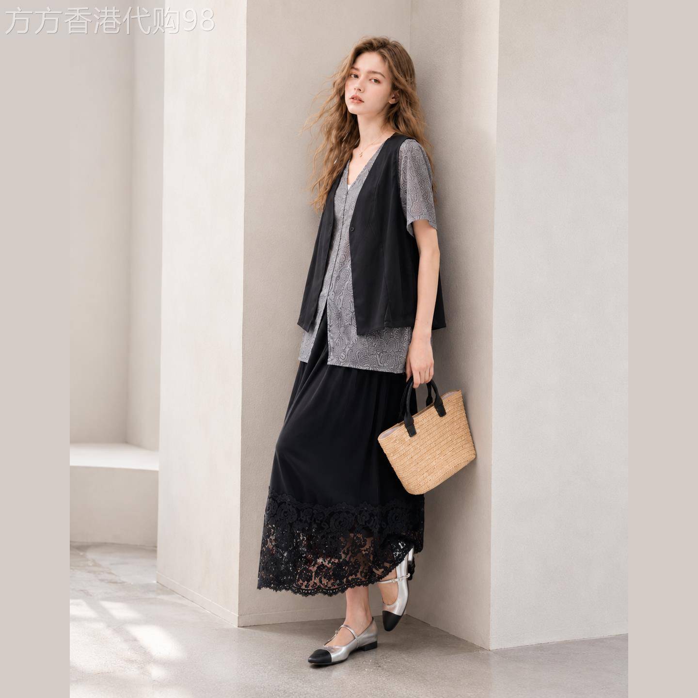 黑色马甲蕾丝拼接半身裙套装女2026夏季新款气时尚质轻熟风三件套