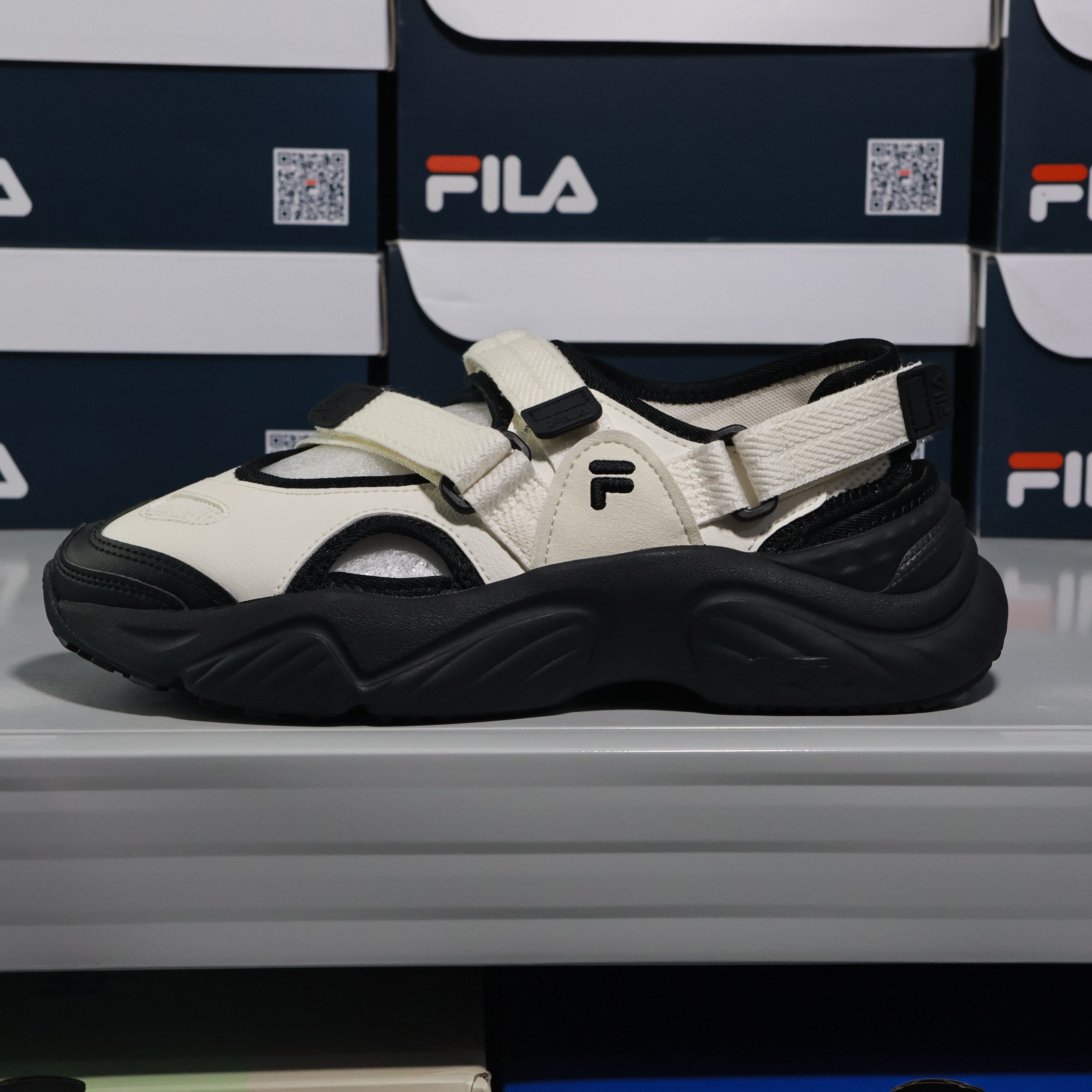 FILA/斐乐 Conch 凉鞋 舒适轻便 沙滩魔术贴 玛丽珍 网布