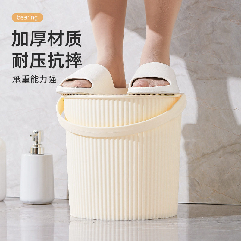 塑料加厚水桶带盖储物桶沐浴凳钓鱼桶手提桶洗澡家用收纳桶可坐桶