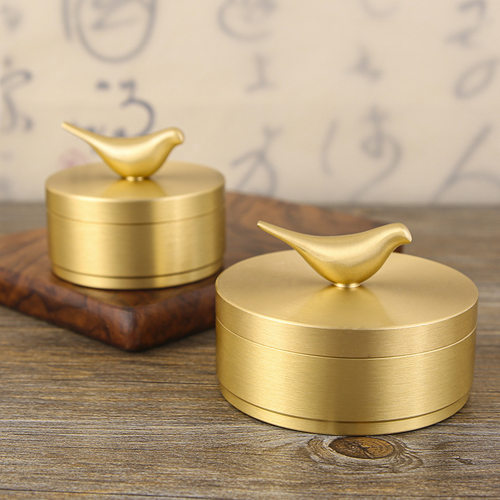 Pure brass ashtray with lid, household sealing, light luxur