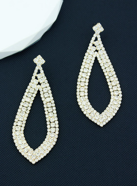 Light luxury temperament claw chain water droplet shaped di