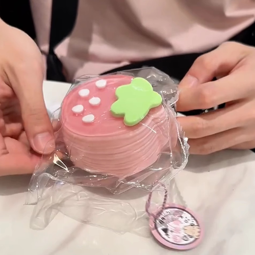 草莓千层捏捏乐解压玩具无毒无味