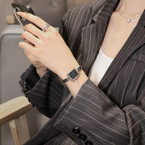 金米欧方形手镯式手链女表