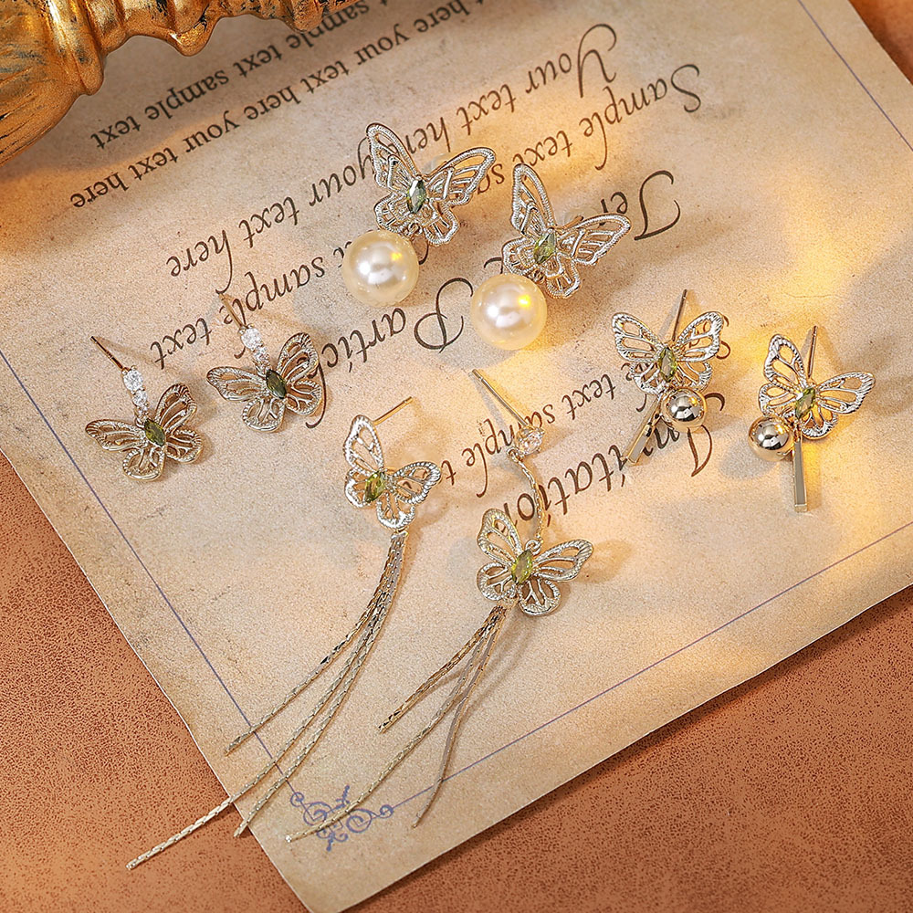 艾妮贝妮原创橄榄绿镂空蝴蝶耳钉女设计感咖啡金珍珠项链手链套装