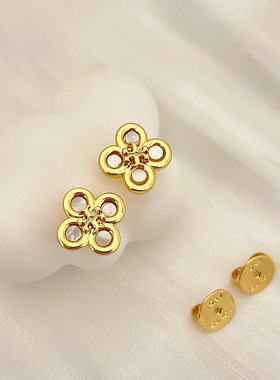 新品花朵造型镶嵌贝母耳钉轻奢时尚气质tb字母耳钉经典耳饰女