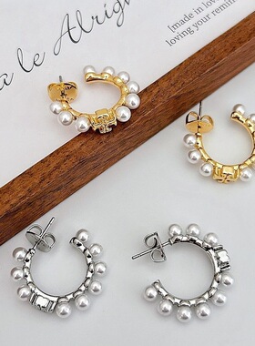 新品TB系列C型珍珠耳钉潮流百搭名媛气质耳环轻奢时尚气质耳饰女