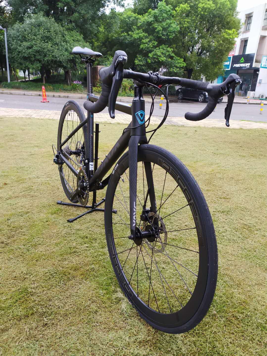 21款jvaa佳沃鱼雷3q双碟刹入门成人公路自信车铝合金车架碳叉