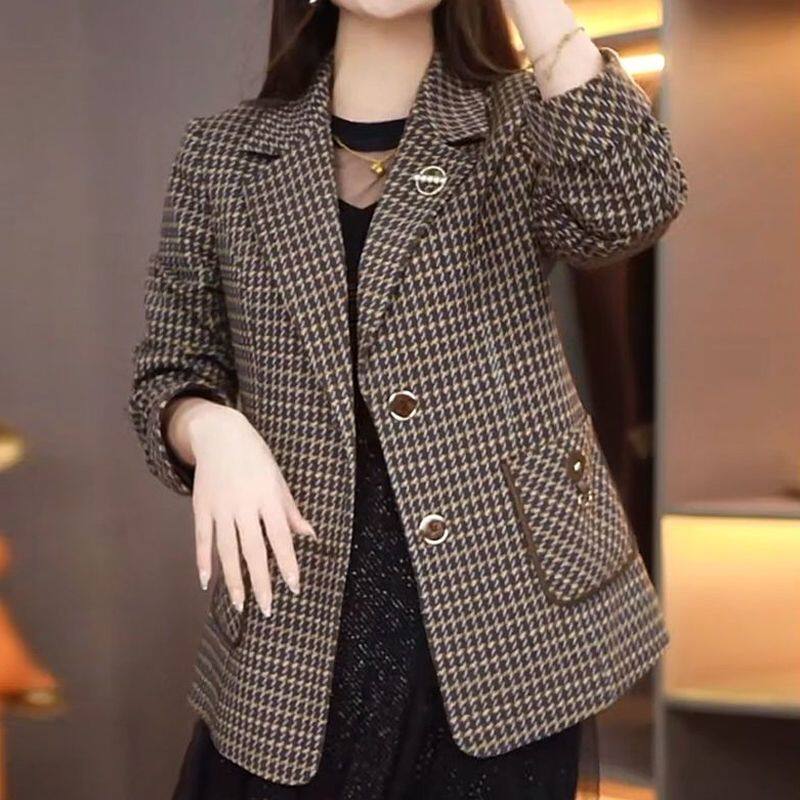 唯喜雅服饰千鸟格西装外套女2023春秋款时尚洋气显瘦妈妈毛呢上衣