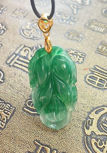 天然a货非洲翠冰种阳绿叶子1吊坠挂件锁骨链金枝玉叶送绳46*26*8