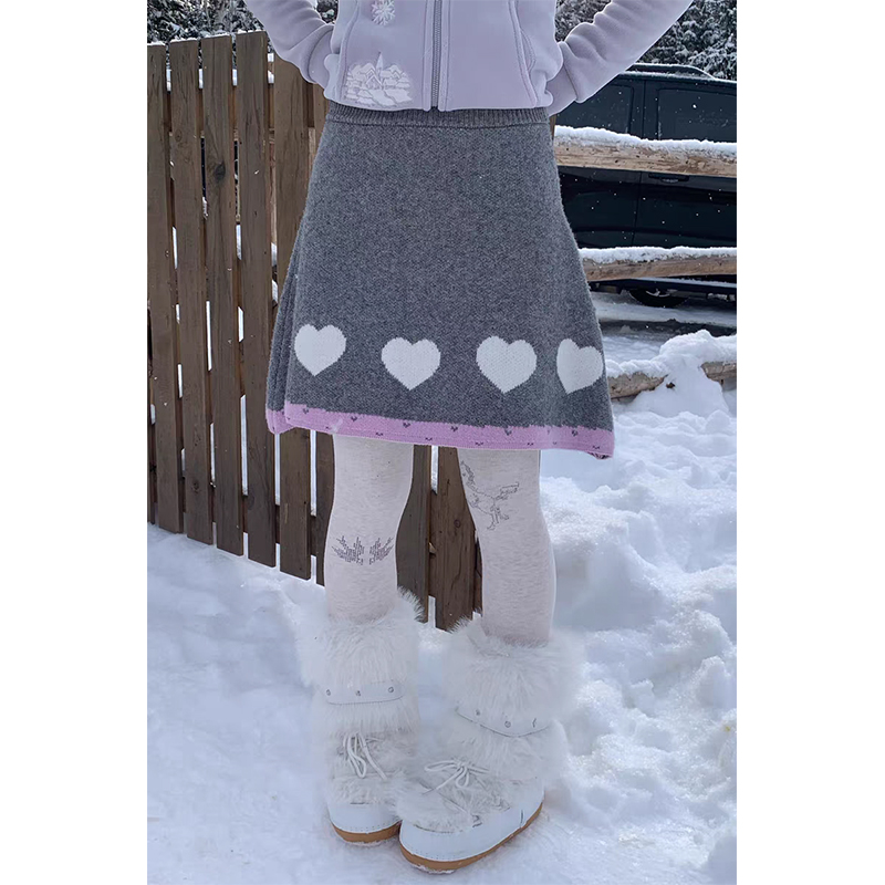 美式复古灰色爱心半身裙高级感冬装女新款时尚宽松显瘦a字针织裙