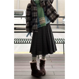 韩系复古棕绿色格纹百褶半身裙女冬季慵懒松弛感修身显瘦中长裙子
