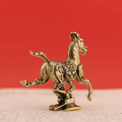 踏飞燕黄实心摆件马上飞马燕马踏飞燕居家茶铜宠装饰创铜摆件桌面