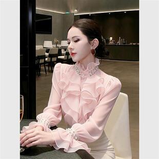 粉色荷叶边上衣2026春季新款轻奢小众不撞款巨好看法式重工衬衫女