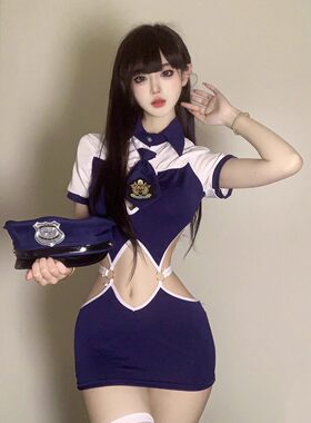 女警cos服性感角色扮演主播夜店