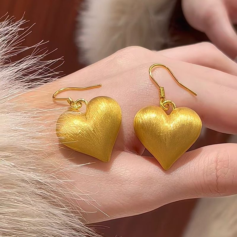 999足金拉丝爱心耳钩新款