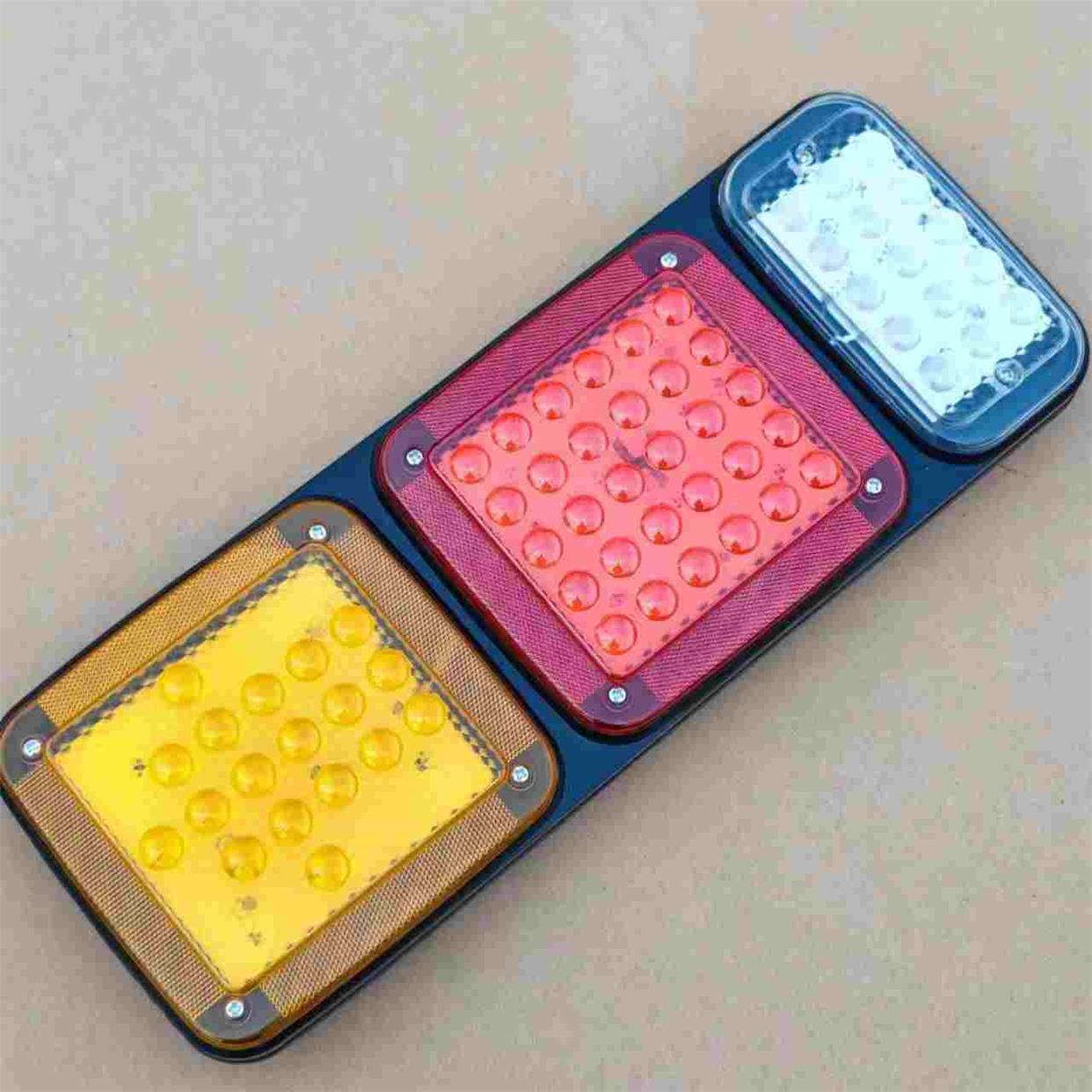 LED透镜巨能王后尾灯总成半挂车大货车超亮倒刹车改装电子防水24V